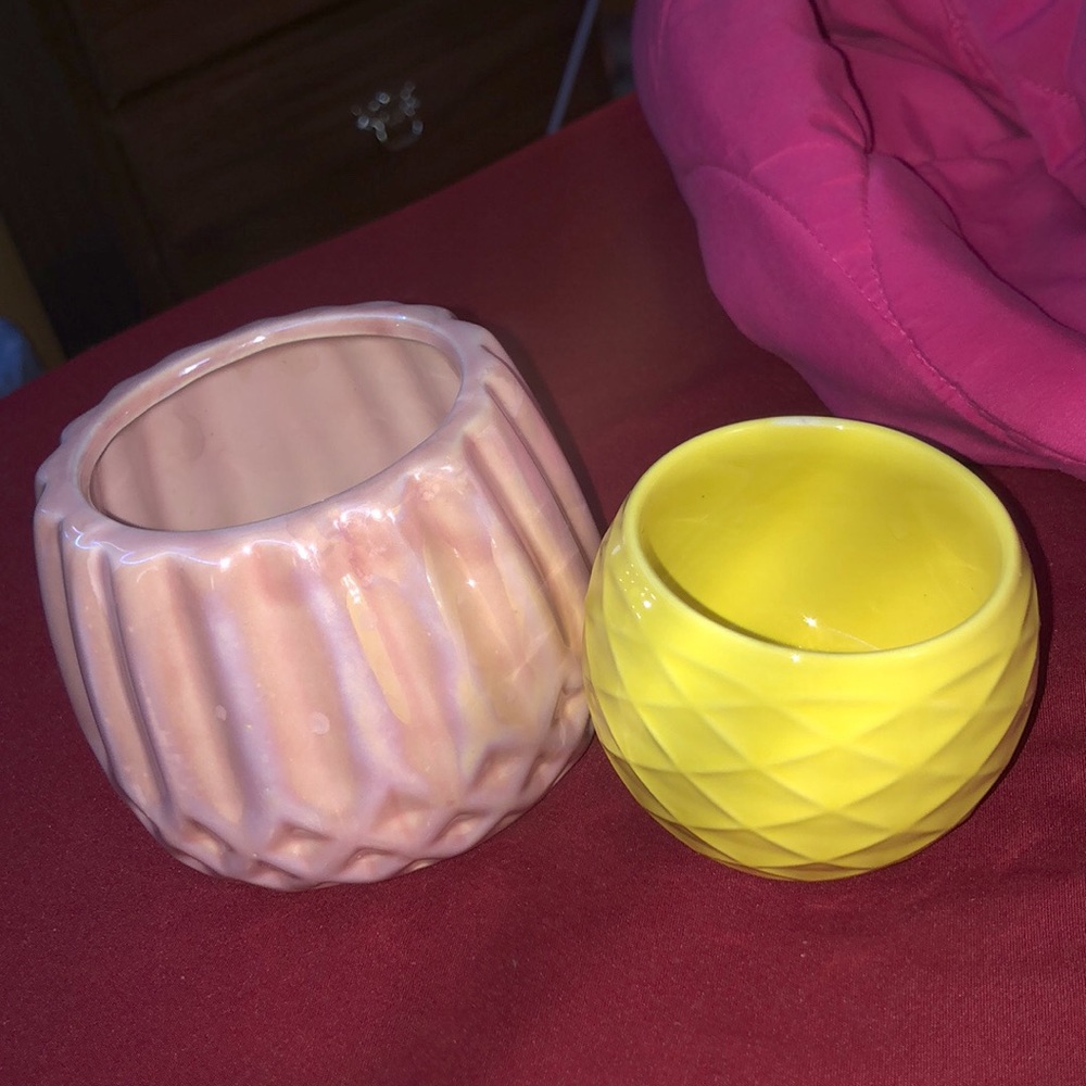 pots